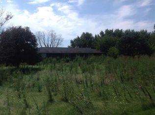 1100 N 41st Rd, Earlville, IL 60518