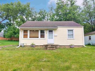 308 E Adams St, Washington, IL