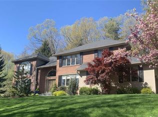 53 High Gate Dr, Avon, CT 06001