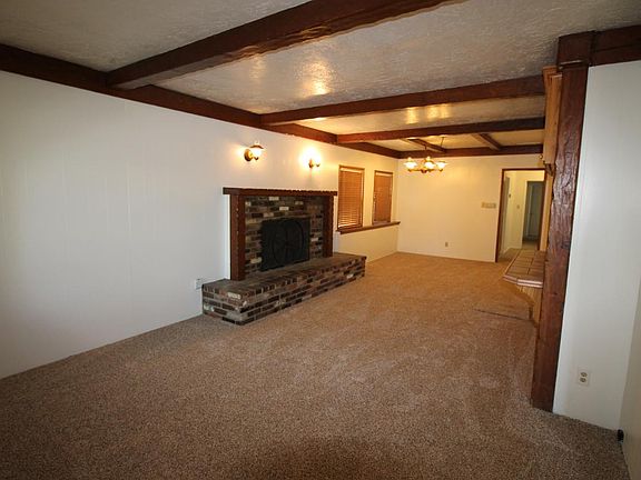 5th image of 3858 Newton St