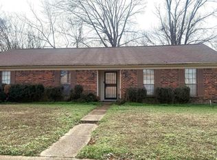 6767 Smokey Ln, Memphis, TN 38141