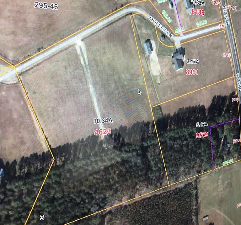 2nd image of 34 Moffet Ln