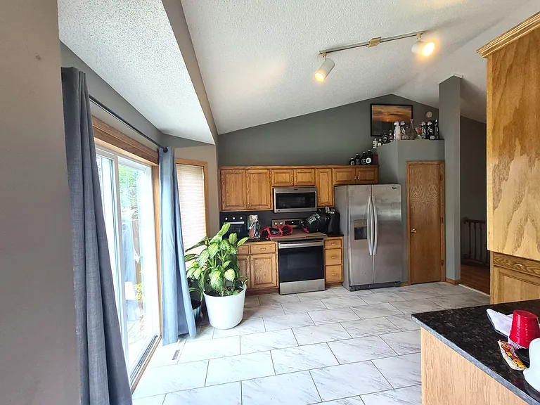 12722 Independence Ave — Photo 4
