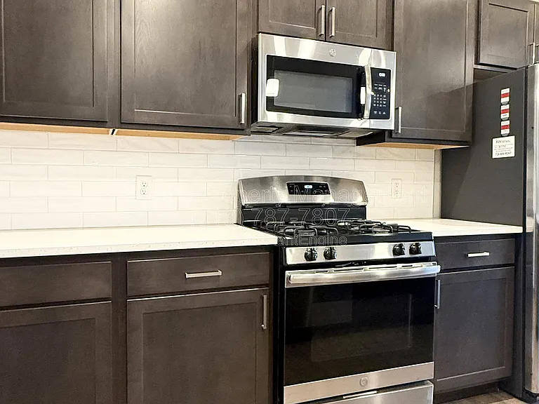 5424 Carvel Grv — Photo 8