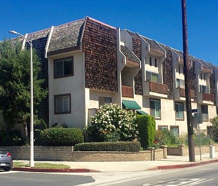 1st image of 4660 Coldwater Canyon Ave Unit 10