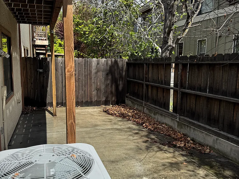 268 W California Ave #D — Photo 3