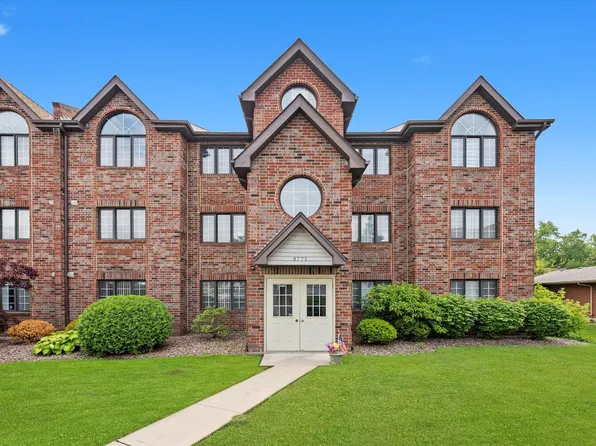 8771 Waterfront Dr APT 3A, Palos Hills, IL 60465