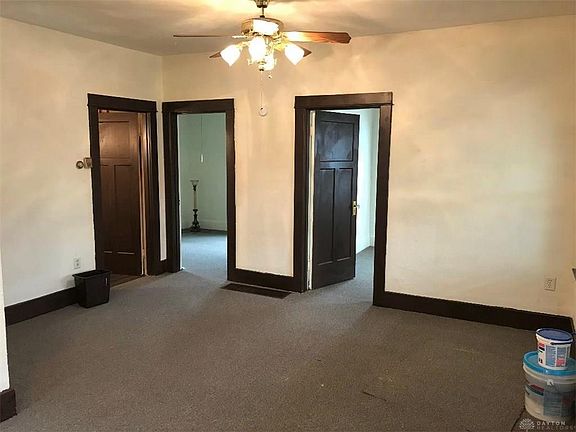 4th image of 405 Ashwood Ave