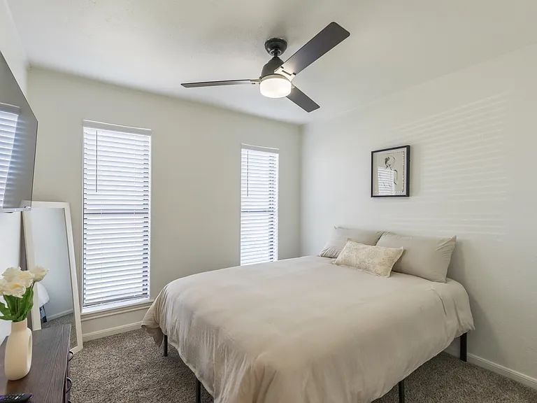8073 Bonnie Cir — Photo 20