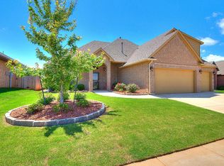 8224 NW 159th St, Edmond, OK 73013