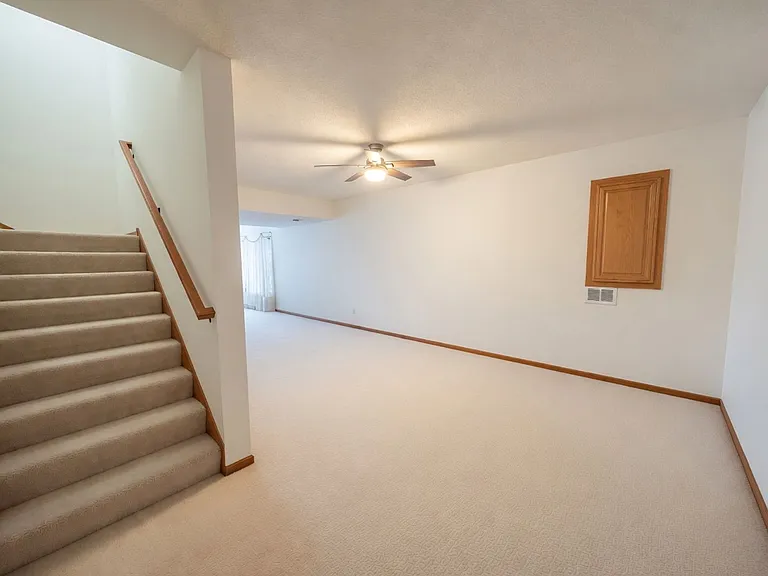 1443 Bethesda Cir — Photo 50