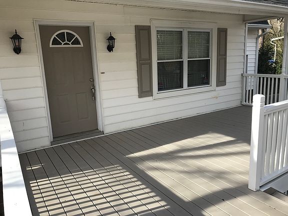 5th image of 8113 Park Vista Cres