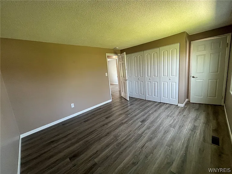 16 W Klein Rd — Photo 9