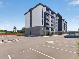 11646 Tecumseh Rd E #305, Windsor, ON N8N0J9