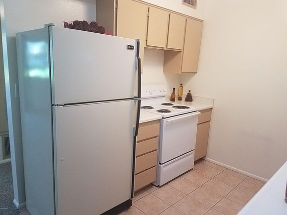 2nd image of 10386 W Deanne Dr