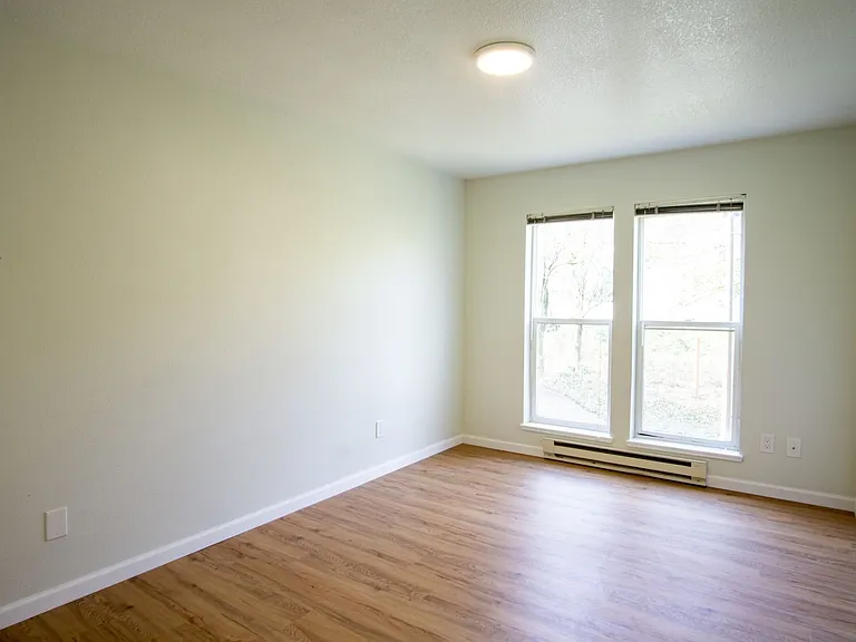 245 SW Hooker St #3 — Photo 11
