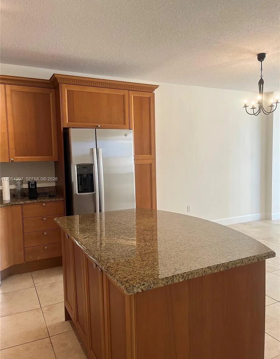 55 Merrick Condo — Photo 2