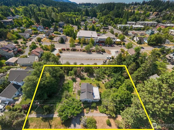 1414 McKenzie Avenue, Bellingham, WA 98225