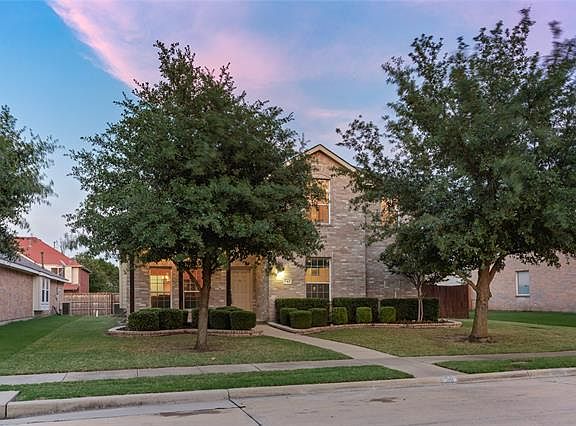 2nd image of 743 Cherry Blossom Ln