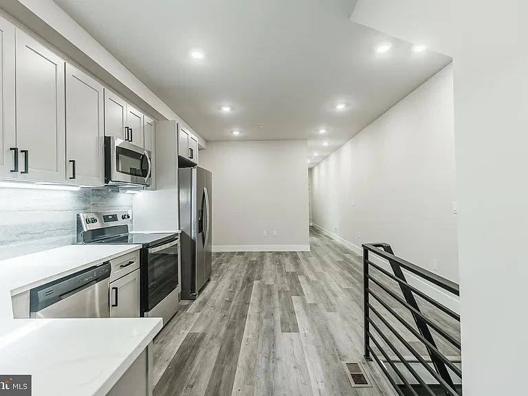 3608 Melon St #1 — Photo 6