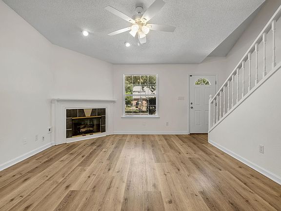 3rd image of 2454 Nugget Ln