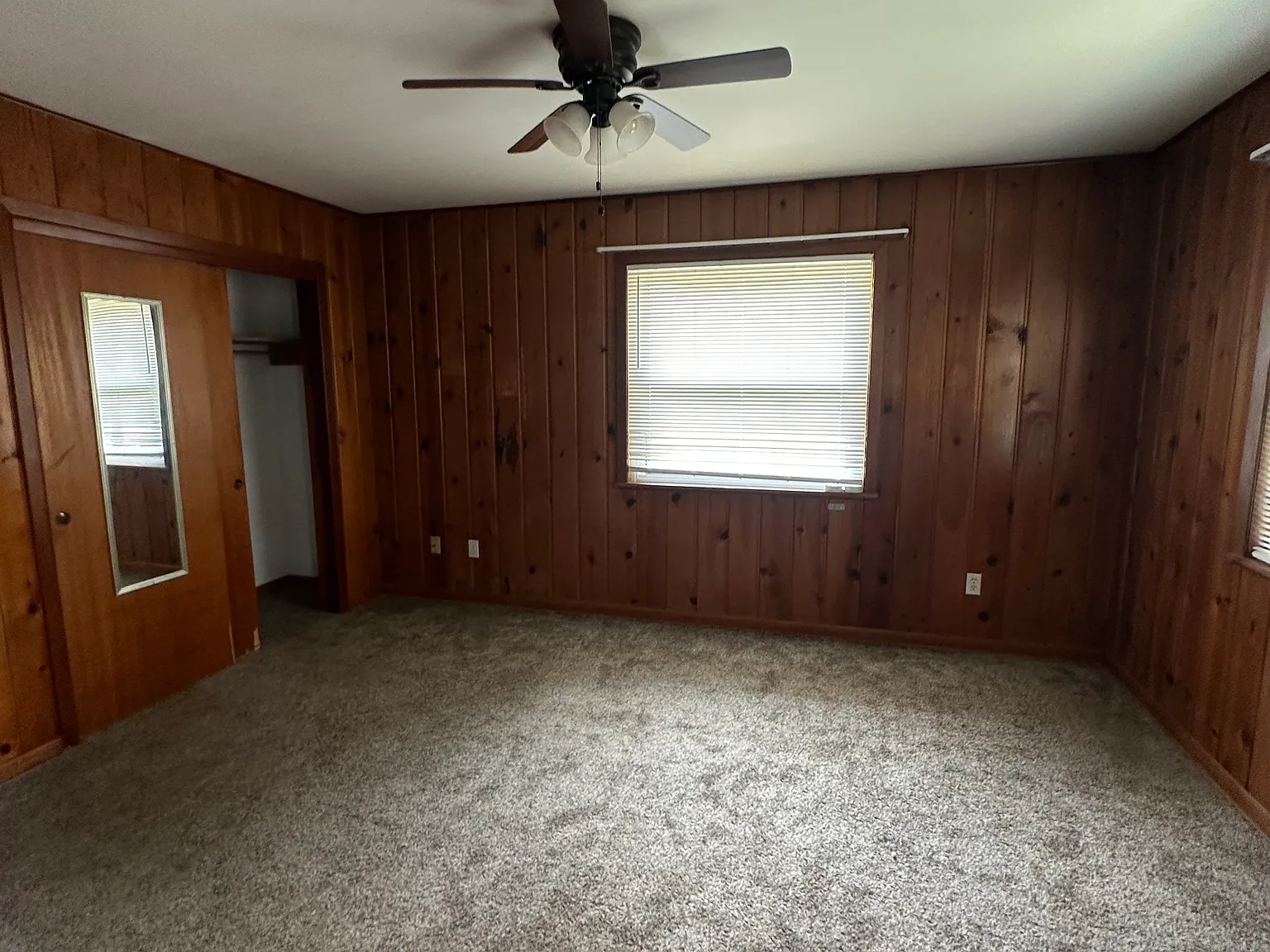 2 bed, 965 sqft, $1,550 — Photo 4