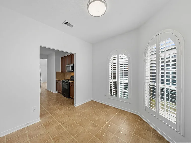 14730 Fir Knoll Way — Photo 17
