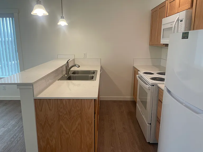 609 N Water St #201 — Photo 2