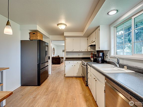 4th image of 9303 NE 102nd Street