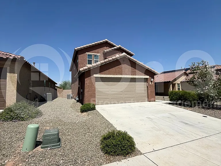 8811 E Stone Meadow Cir — Photo 3