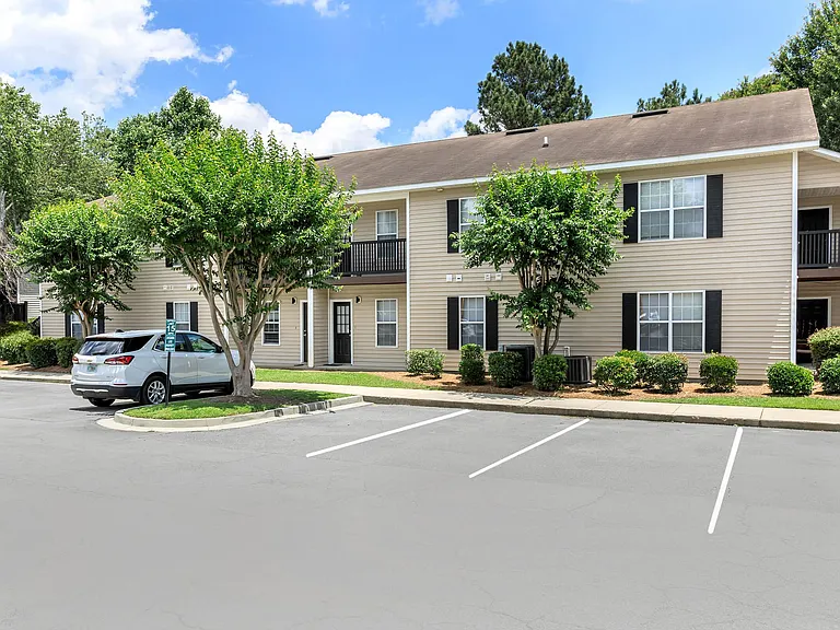 Baytree Condominiums — Photo 17