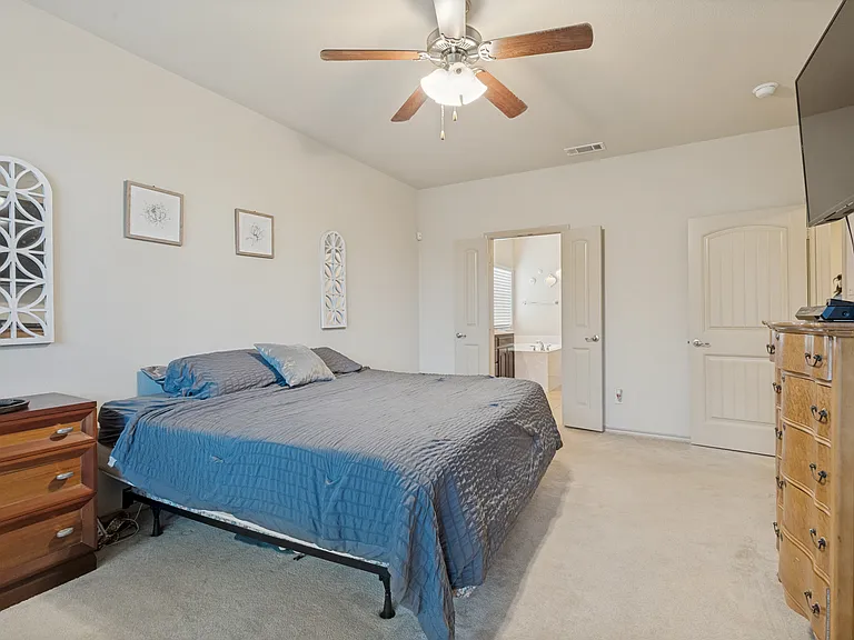 540 Vidalia Ct — Photo 13