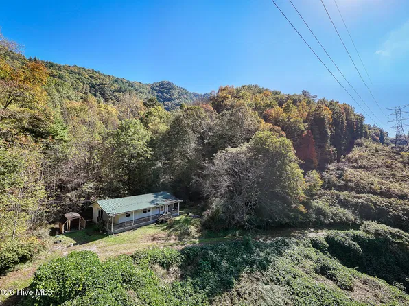 174 Gregory Hill Road, Topton, NC 28781