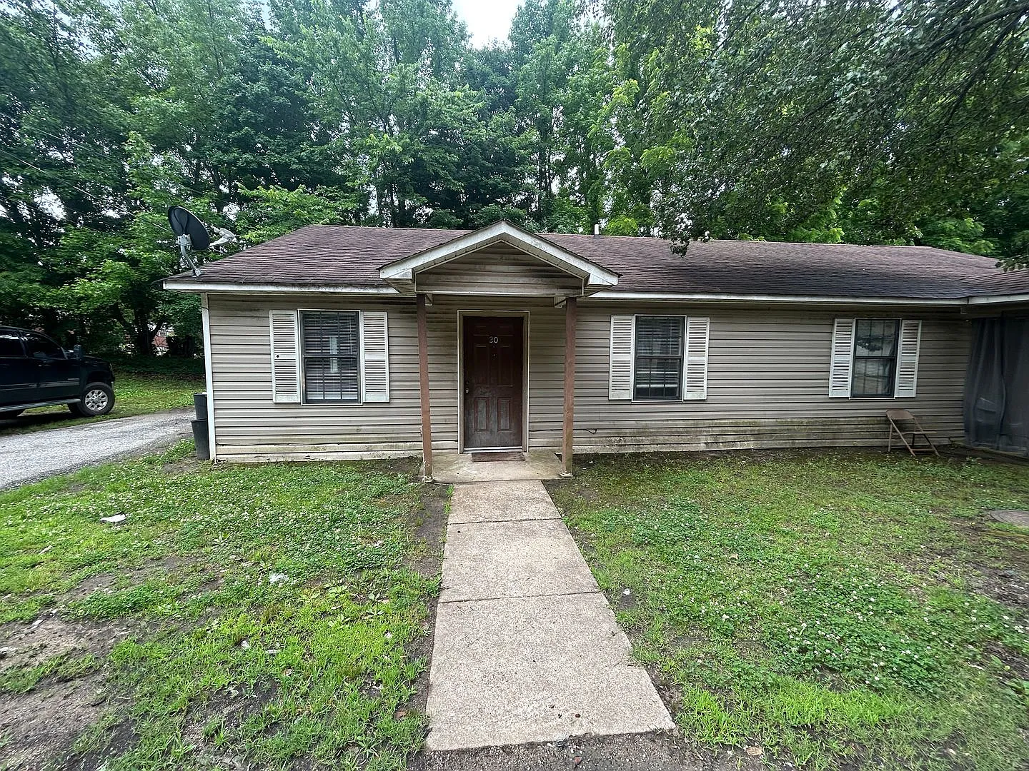 20 Tina Dr. — Photo 2