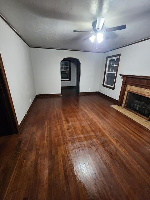 1st image of 1012 Dean Pl
