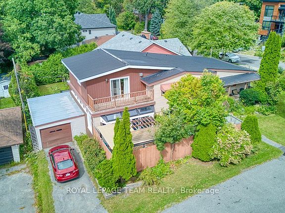 2nd image of 220 Ancaster Ave