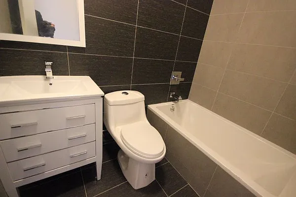 Rented by Nooklyn NYC LLC | media 24