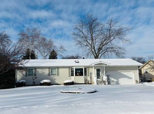 3914 Ranch Dr, Bay City, MI 48706