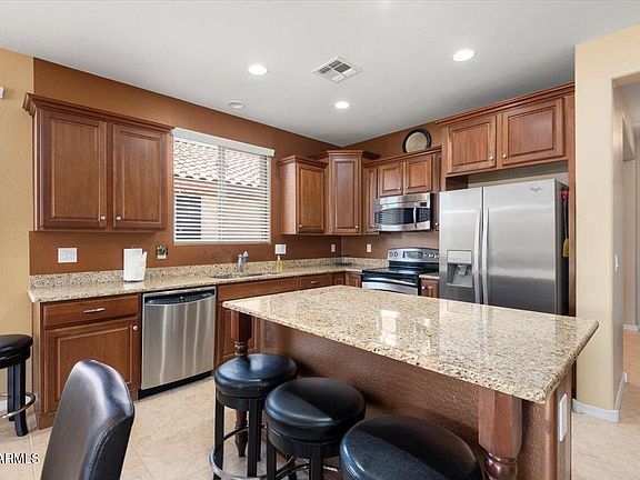 5th image of 27035 W ESCUDA Drive