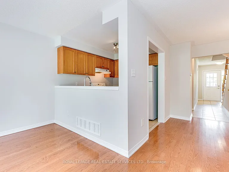 1835 McCoy Ave — Photo 15
