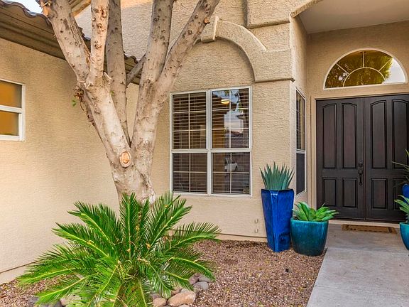 3rd image of 5533 E Campo Bello Dr