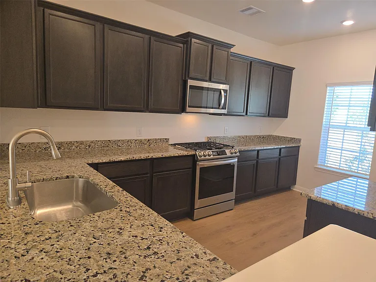 21907 Gallagher Pines Ln — Photo 4