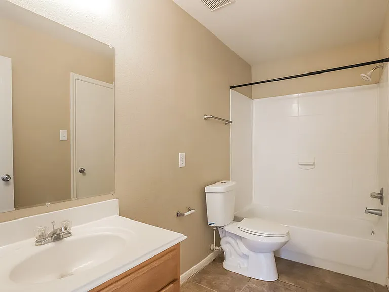 20826 Bonham Park Ln — Photo 17