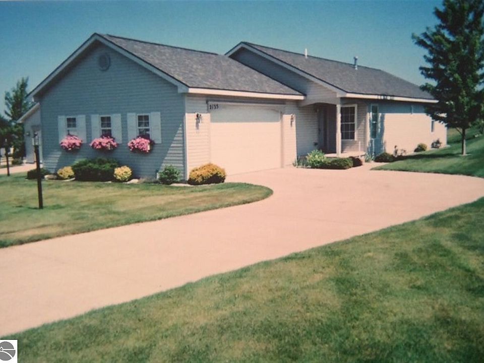 1st image of 2135 Seaview Dr
