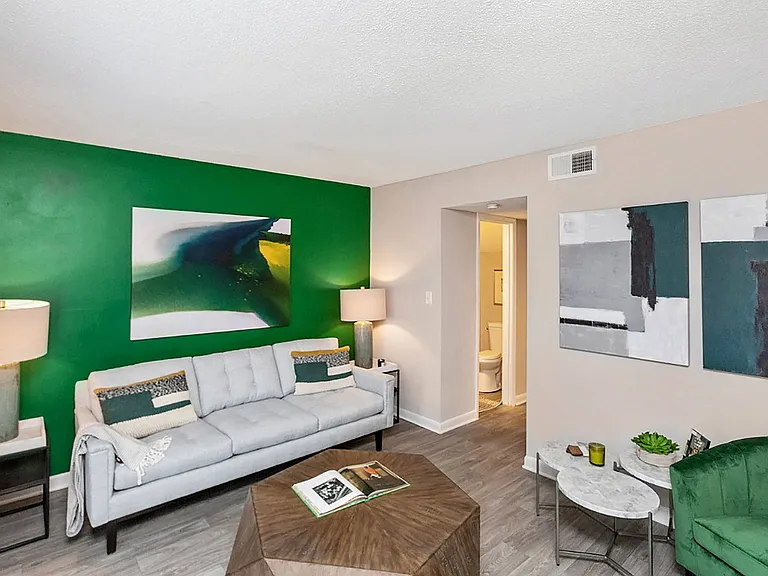 South Square Townhomes — Photo 38