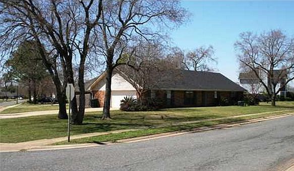 1st image of 536 Glenwood Dr