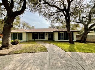 959 S Lamont St, Aransas Pass, TX 78336