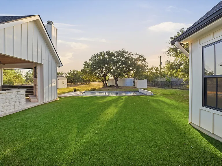 23937 Oscar Rd — Photo 32