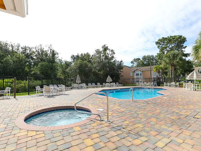 2489 Sweetwater Club Cir #81 — Photo 16