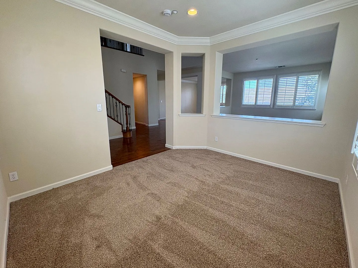 Spacious Shadow Lakes Home 4 Bedroom 3 Bath — Photo 3